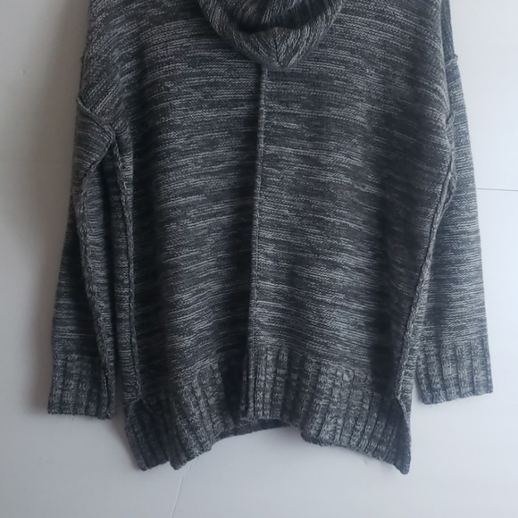 Love Stitch gray knit pullover hoodie small - Picture 8 of 8